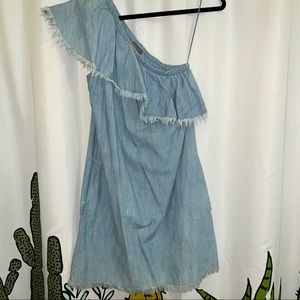 VINCE CAMUTO: Denim off the shoulder dress